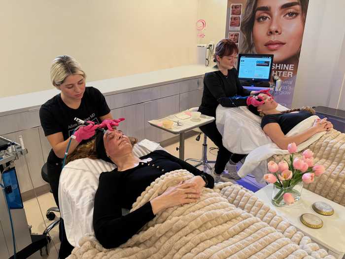 HydraFacial